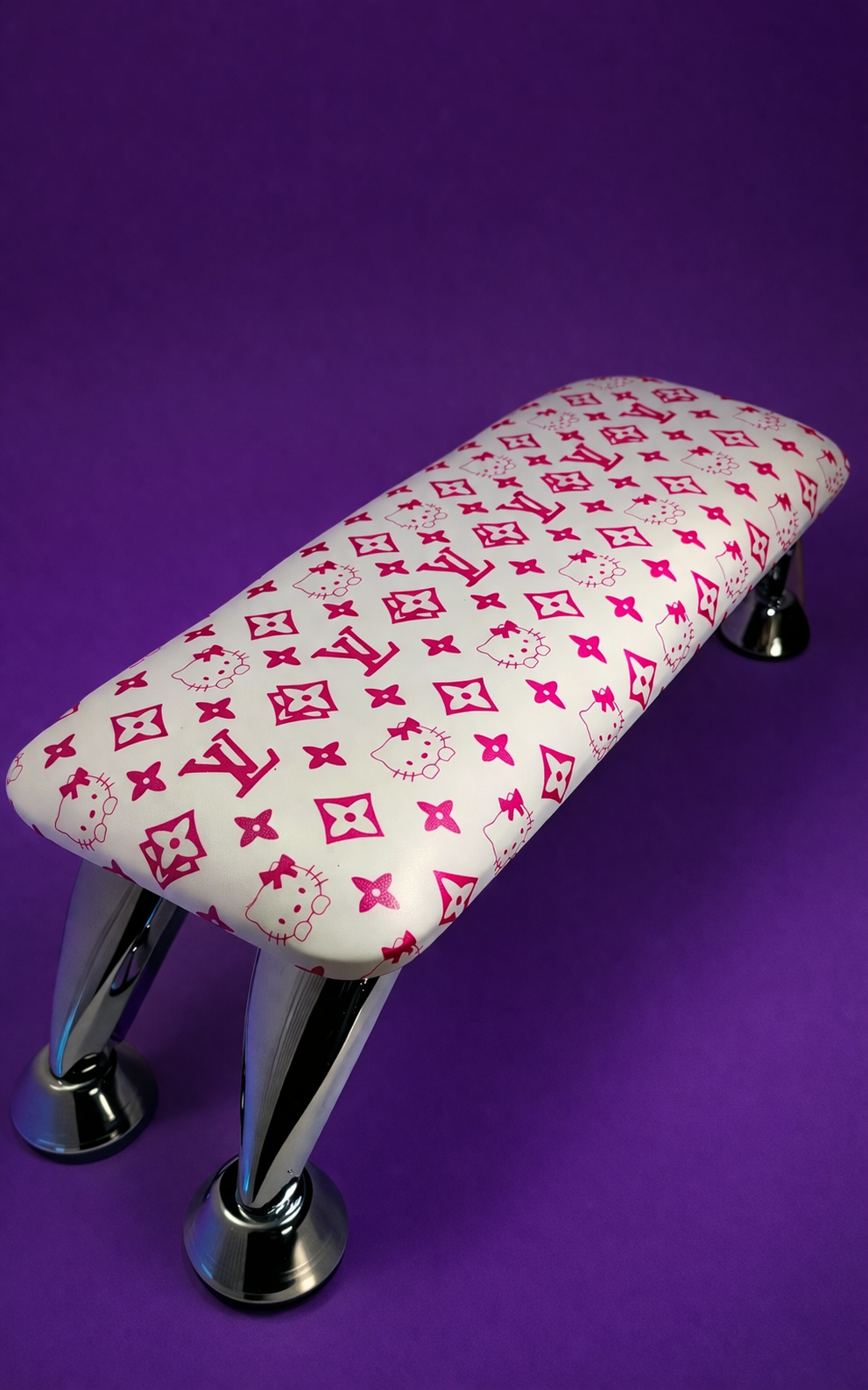OG Hello Kitty LV -  Classic Nail Armrest