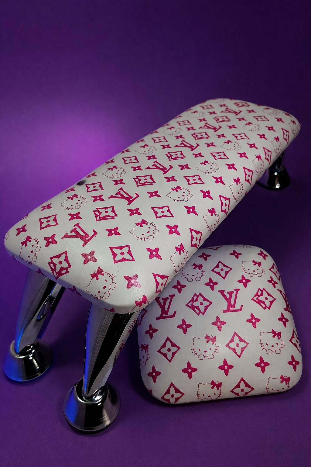 OG Hello Kitty LV -  Classic Nail Armrest