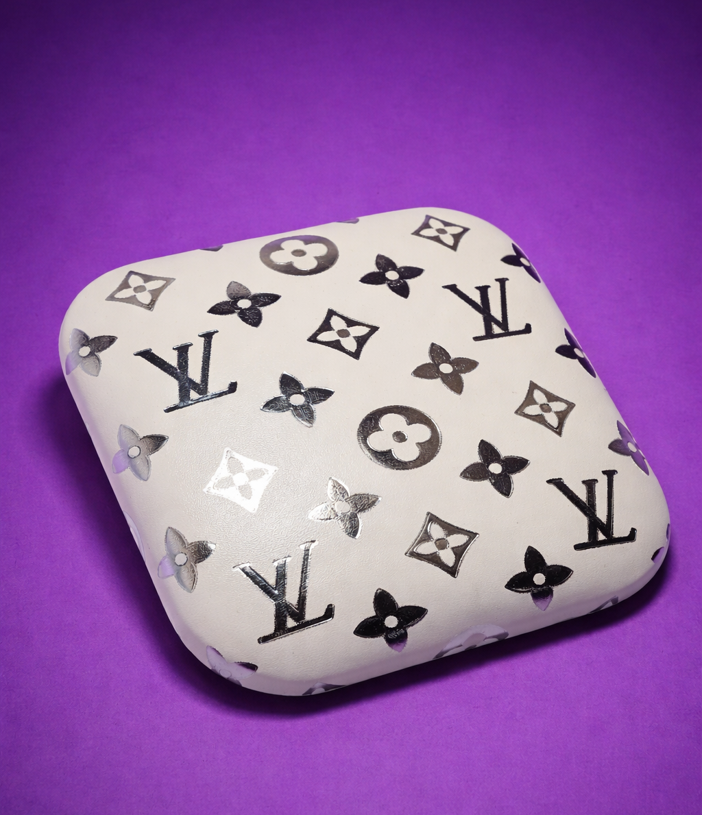 White & Silver LV - Signature Nailfie Rest