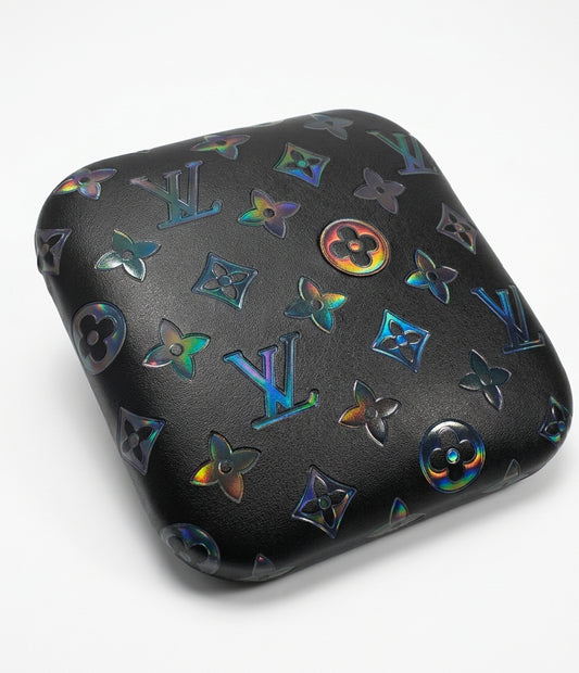 Black Holo LV - Signature Nailfie Rest
