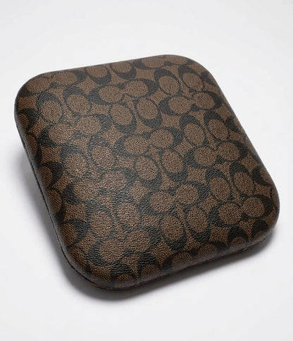 Coach - Signature Nailfie Rest