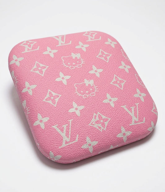 Bubble Gum Pink Hello Kitty LV - Signature Nailfie Rest