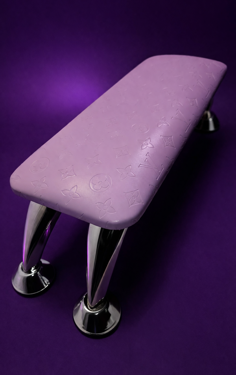 Lilac LV - Signature Armrest