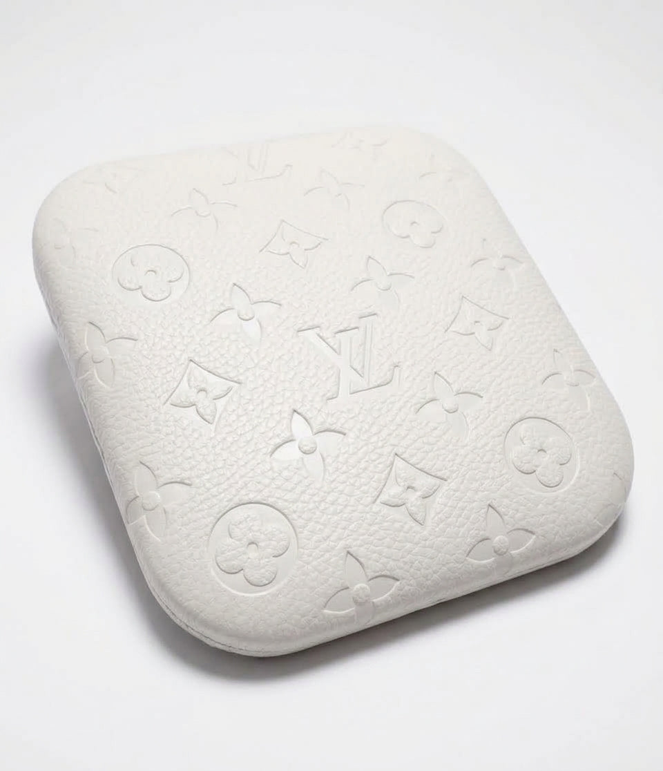White LV - Signature Nailfie Rest